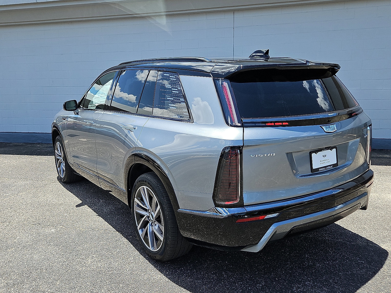 New 2026 Cadillac Vistiq Sport w/ LPO, Floor Liner Package image 3