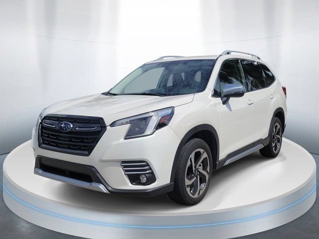 Used 2023 Subaru Forester Touring AWD/4WD image 2