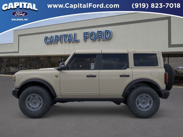 New 2025 Ford Bronco Badlands image 3