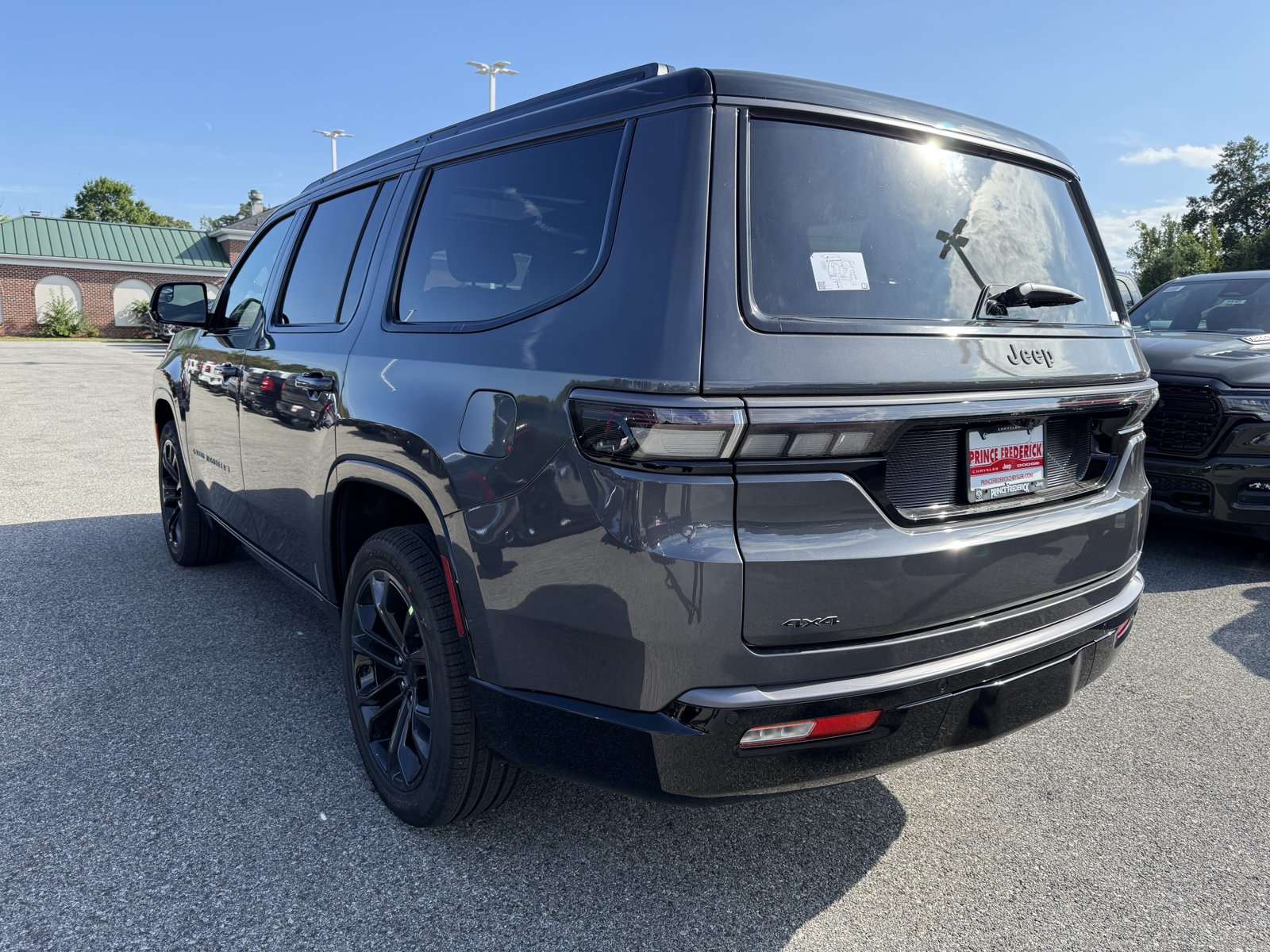 New 2026 Jeep Grand Wagoneer Summit AWD/4WD image 5