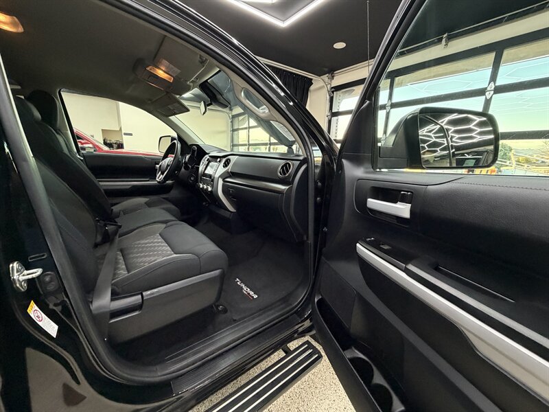 Used 2018 Toyota Tundra SR5 AWD/4WD image 20