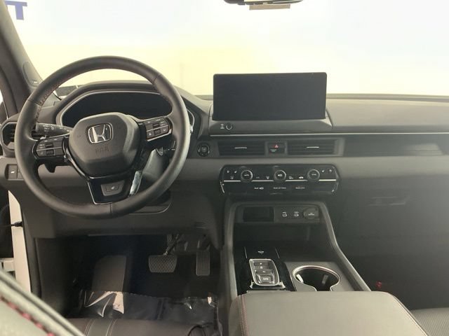 Used 2026 Honda Pilot Black Edition image 23