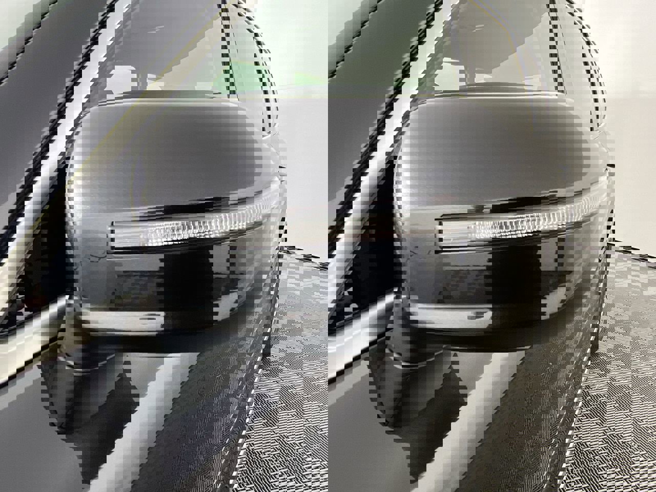 Used 2024 Kia Telluride LX image 10