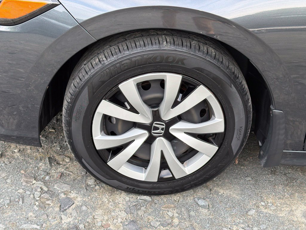 Used 2024 Honda Civic LX image 5