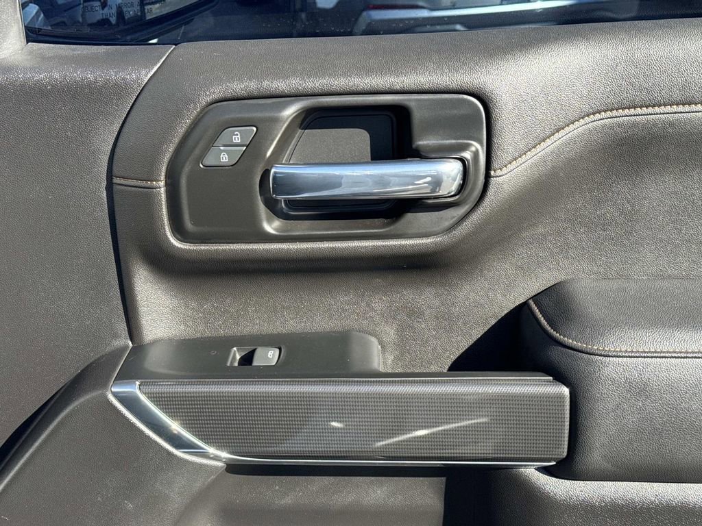 Used 2022 GMC Sierra 1500 AT4 w/ AT4 Premium Package image 19