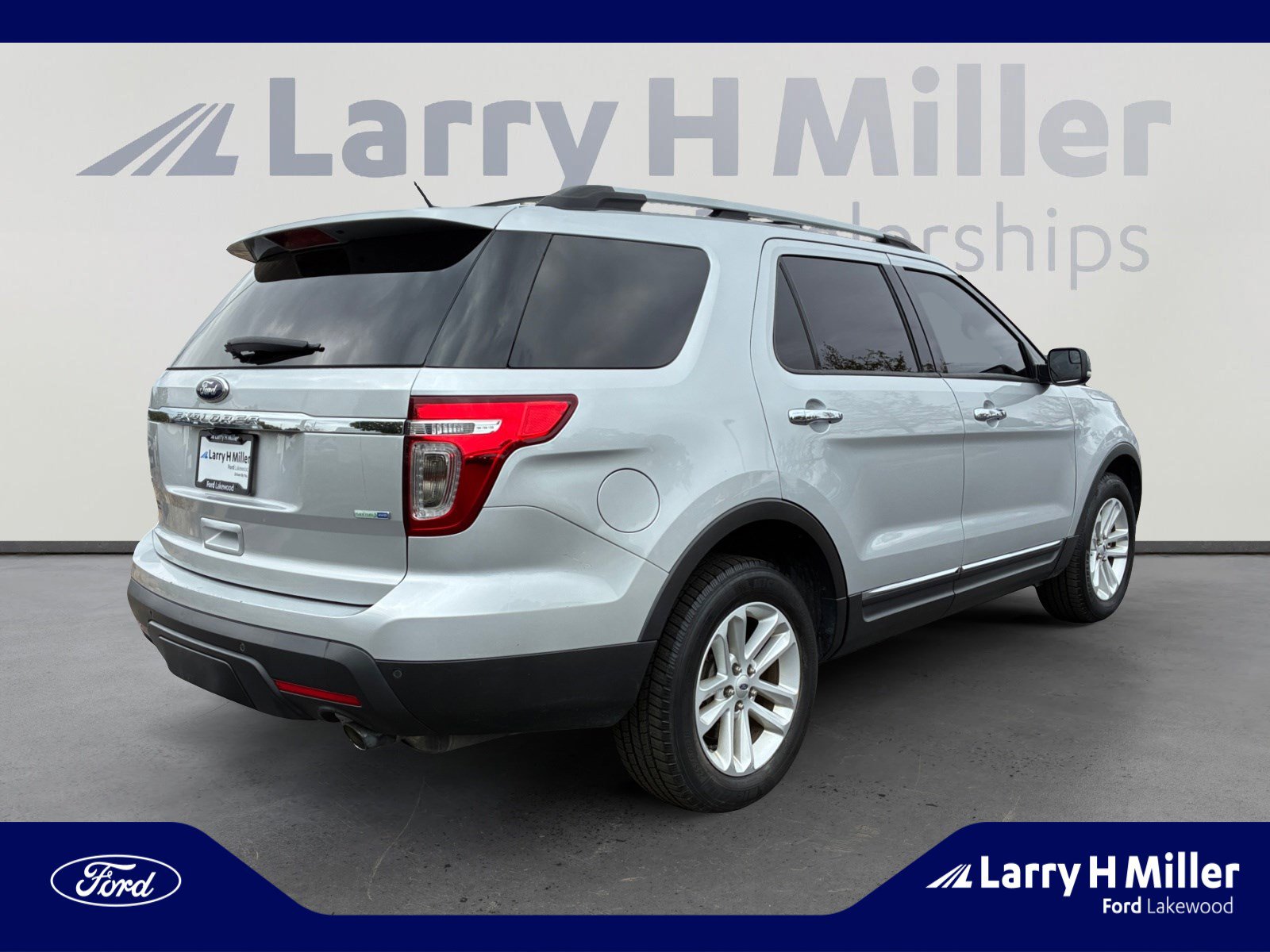 Used 2013 Ford Explorer XLT AWD/4WD image 5
