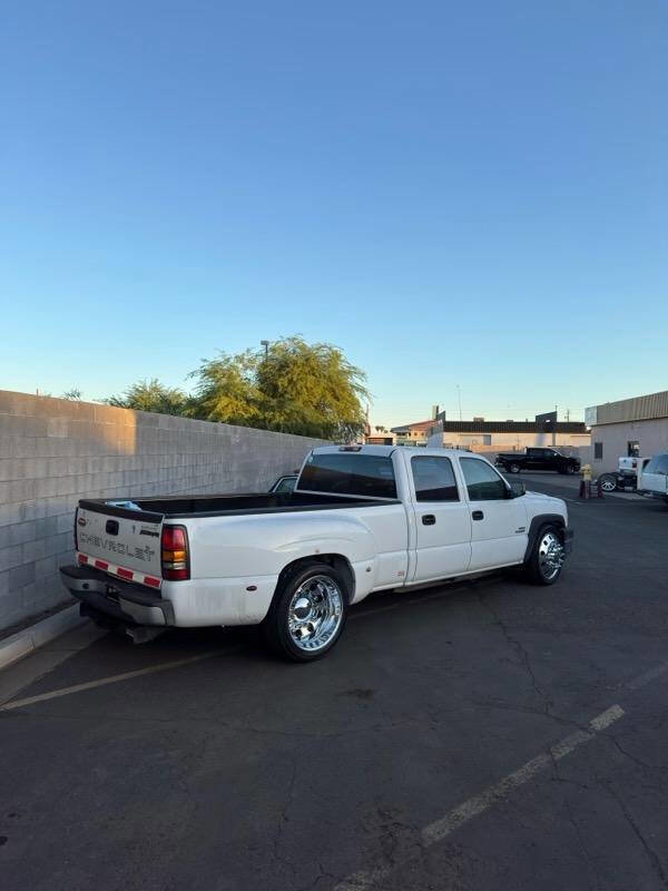 Used 2007 Chevrolet Silverado 3500 2WD Crew Cab w/ Heavy-Duty Power Package image 10
