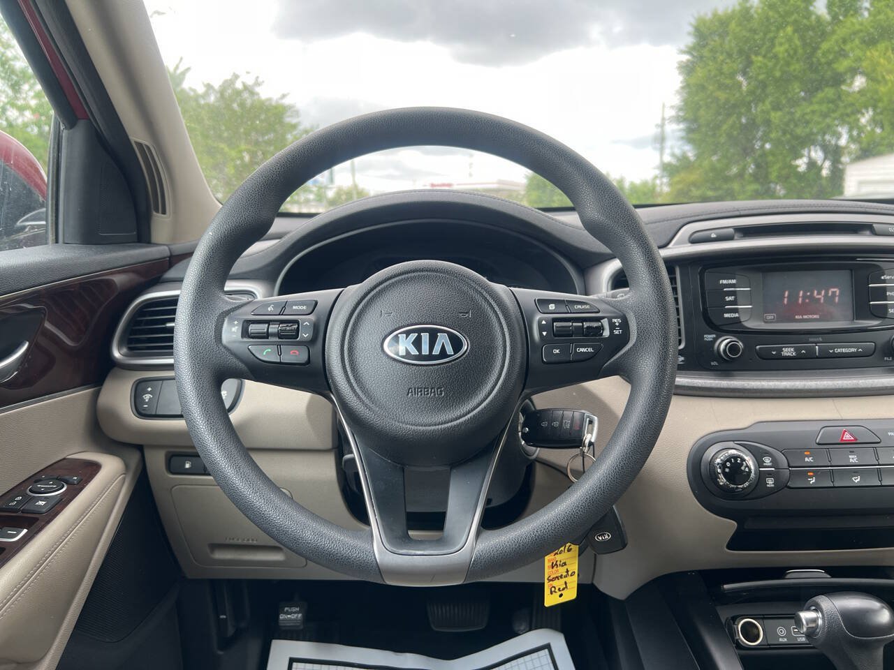 Used 2016 Kia Sorento FWD image 17