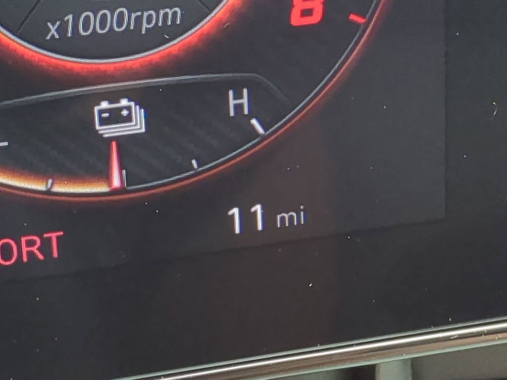 New 2026 Hyundai Elantra Limited image 35