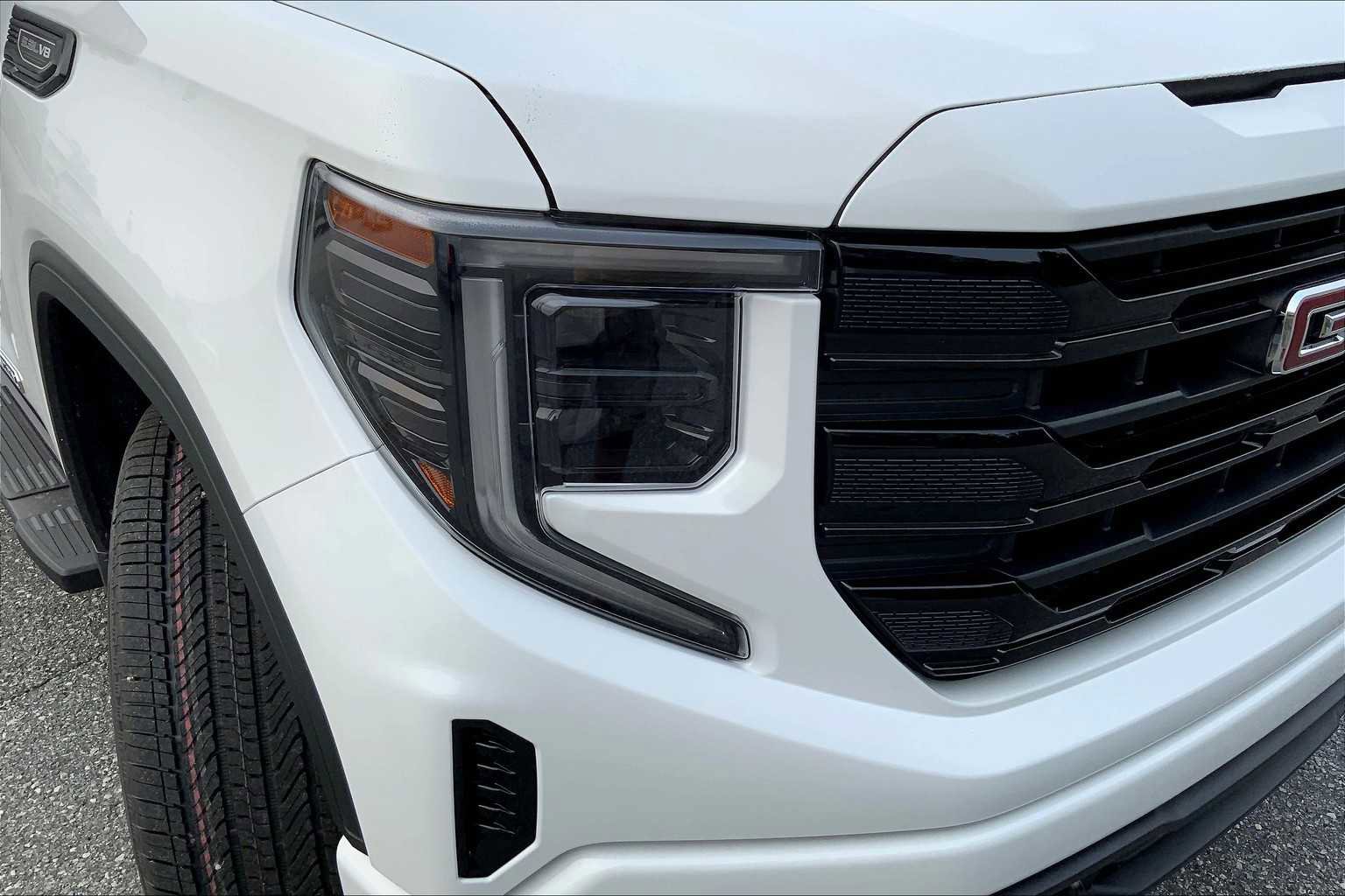 New 2025 GMC Sierra 1500 Elevation w/ Max Trailering Package image 13