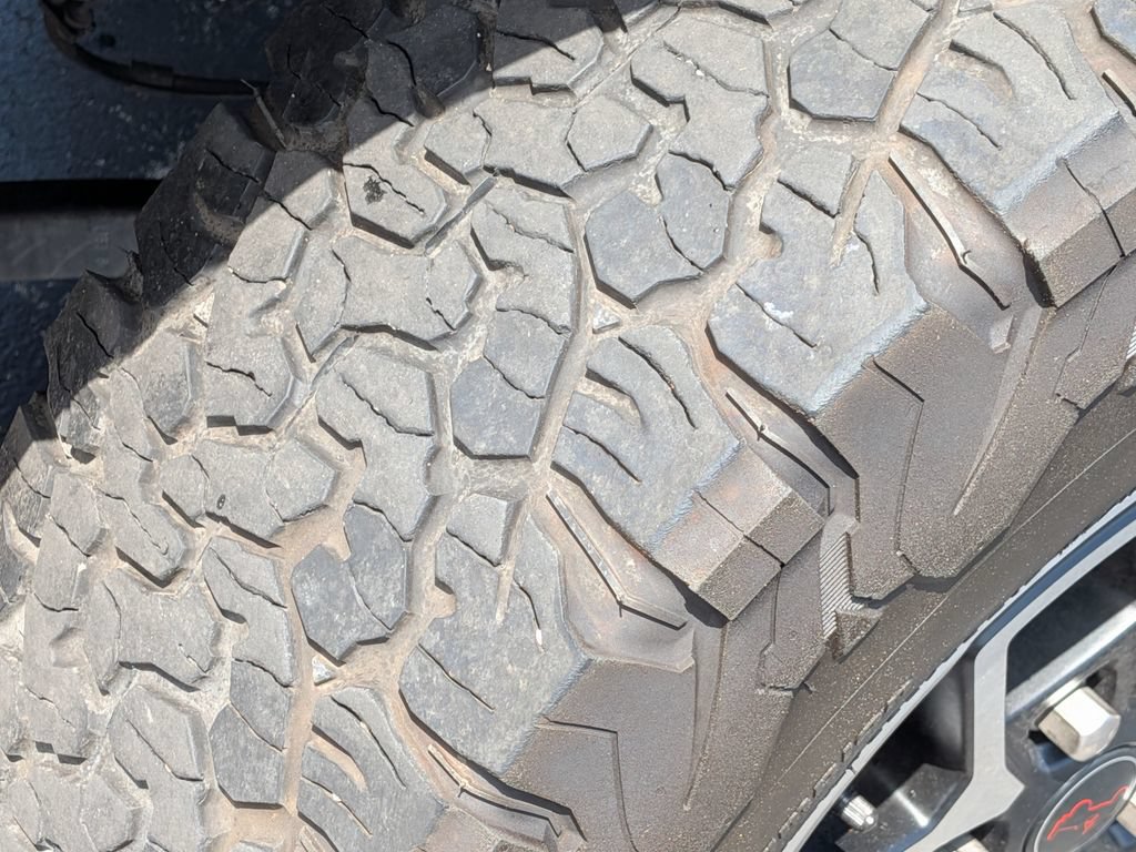 Used 2024 Jeep Wrangler Unlimited Rubicon AWD/4WD image 12