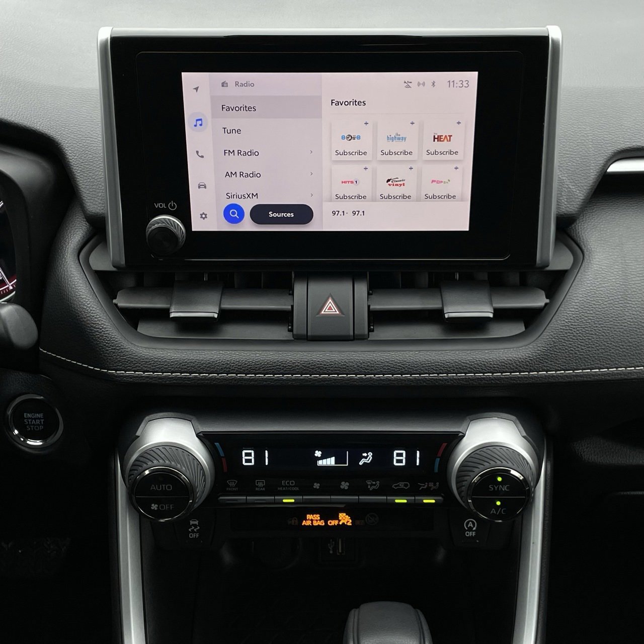 Used 2023 Toyota RAV4 XLE image 17