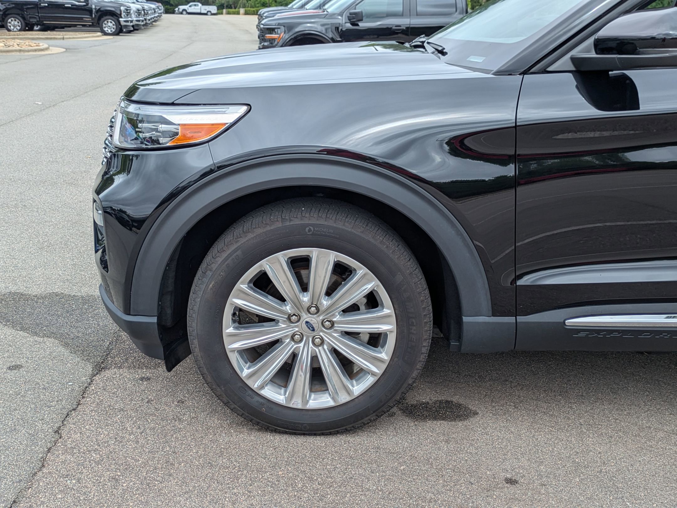 Certified 2023 Ford Explorer Limited w/ Equipment Group 301A AWD/4WD image 11