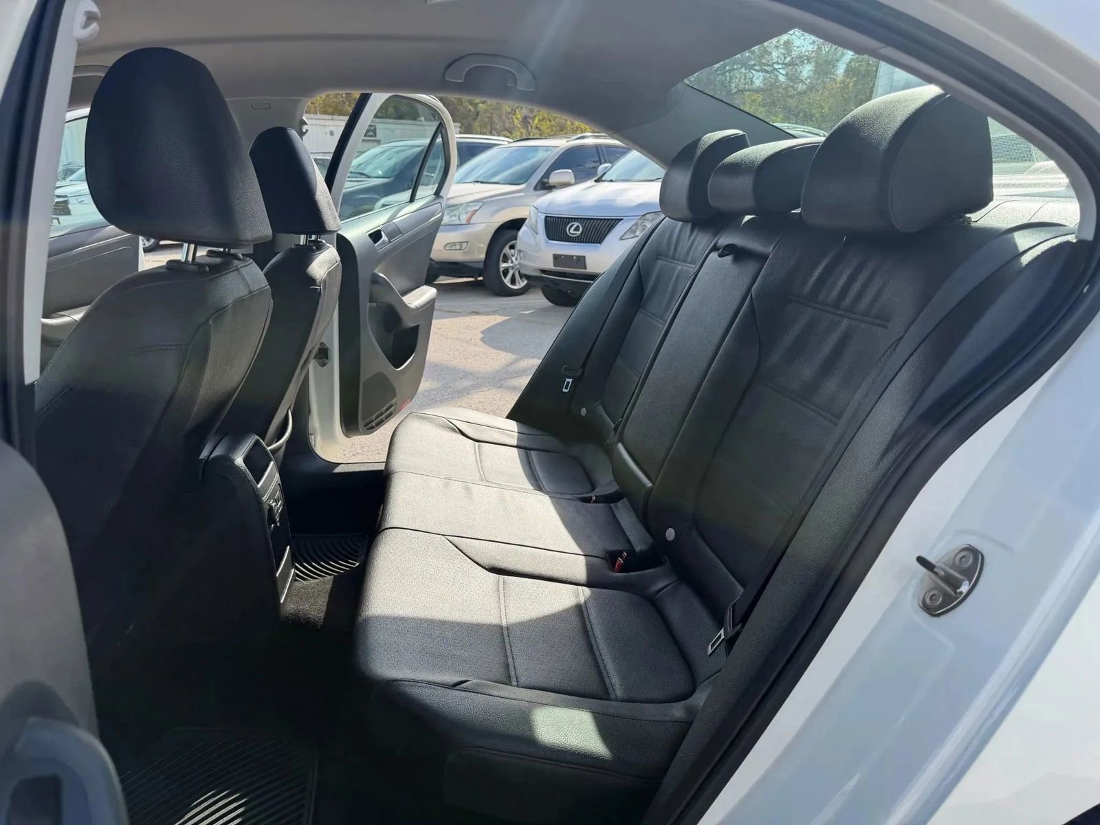 Used 2012 Volkswagen Jetta SE image 15