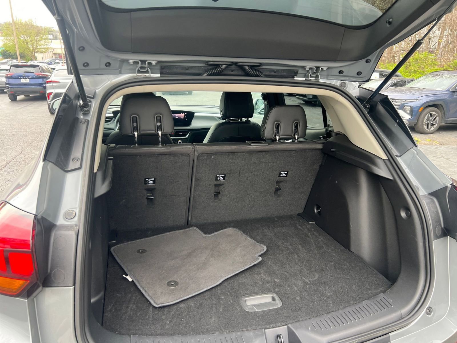 Used 2025 Buick Encore GX Preferred image 25