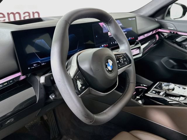 Used 2026 BMW 540i xDrive AWD/4WD image 11
