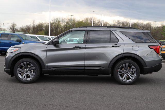 New 2026 Ford Explorer Active AWD/4WD image 3