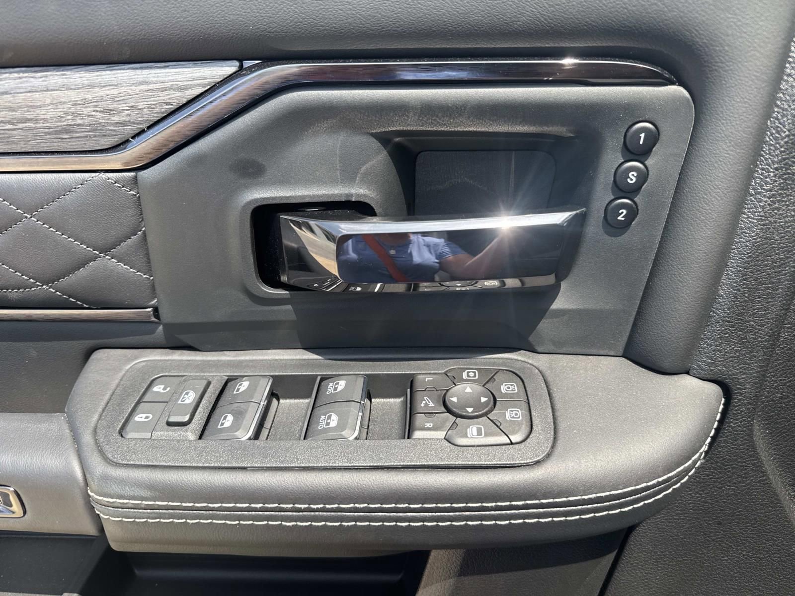 New 2026 RAM 2500 Limited AWD/4WD image 20