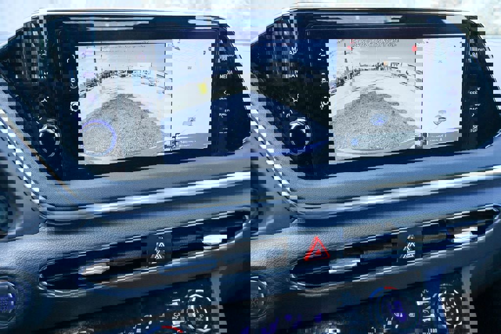 Used 2023 Hyundai Sonata SEL image 3