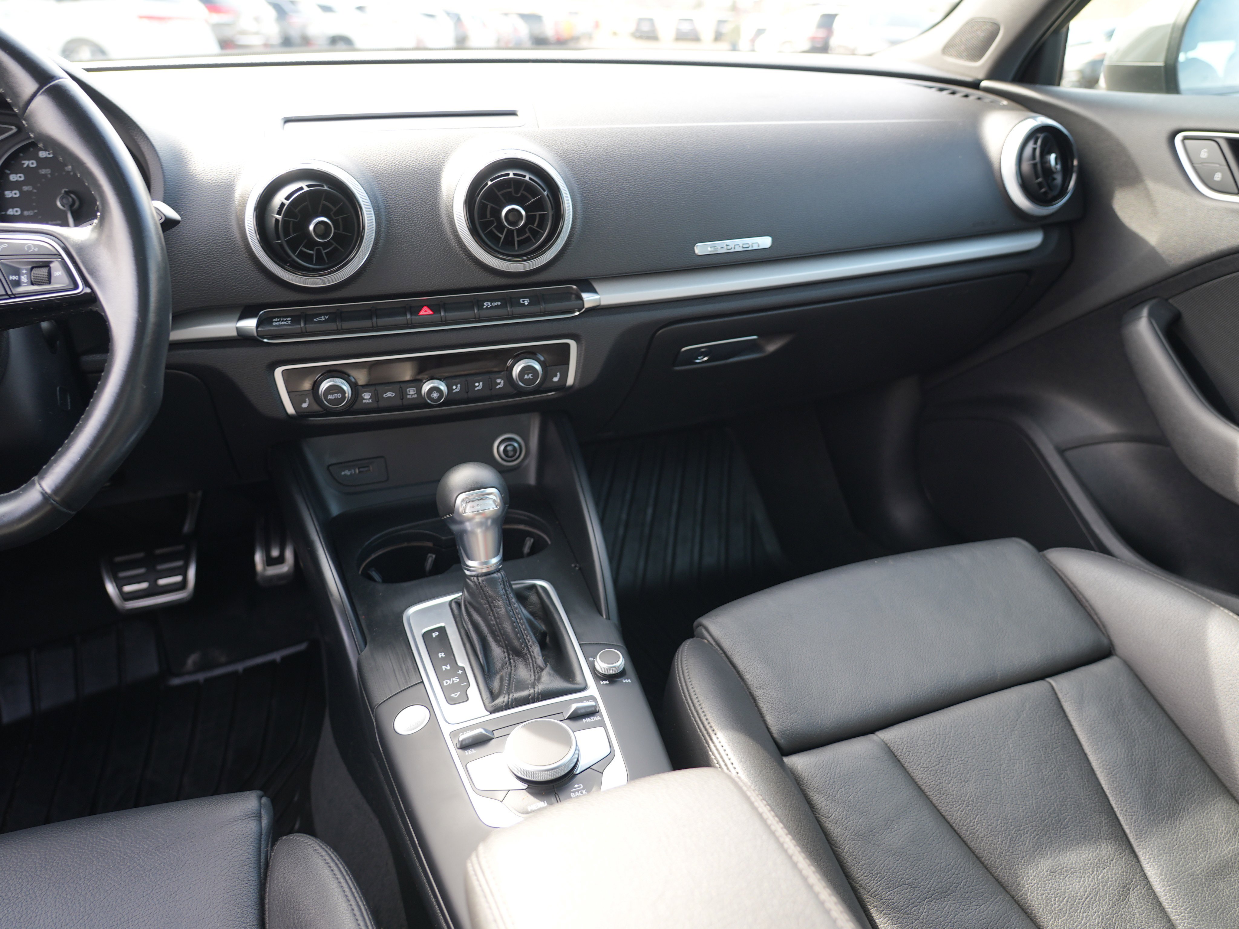 Used 2017 Audi A3 e-tron Premium w/ Sport Package FWD image 22