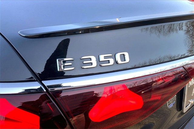 Used 2025 Mercedes-Benz E 350 4MATIC Sedan image 8