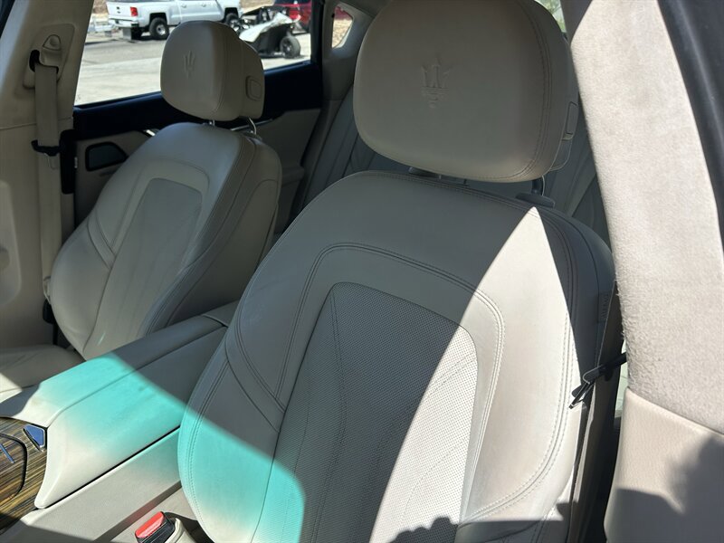 Used 2014 Maserati Quattroporte GTS RWD image 26