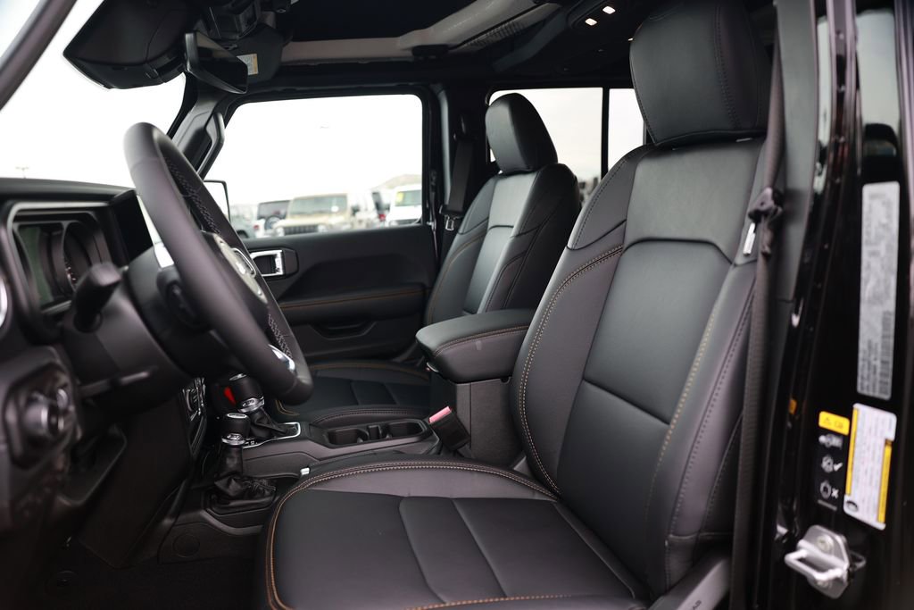 New 2026 Jeep Wrangler Unlimited Sahara AWD/4WD image 14