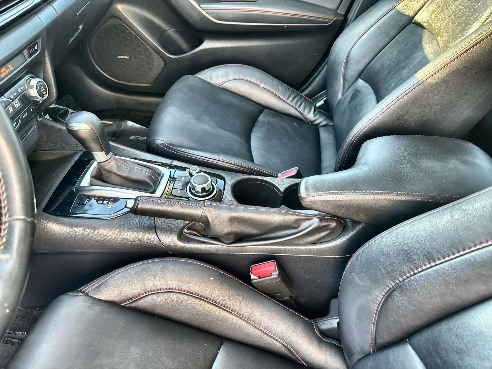 Used 2015 MAZDA MAZDA3 i Grand Touring image 23