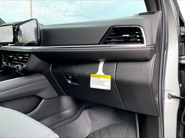 New 2026 Chevrolet Suburban Premier image 28