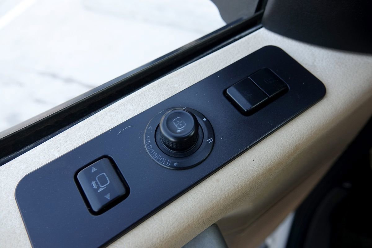 Used 2015 Ford F250 Lariat w/ Chrome Package image 37