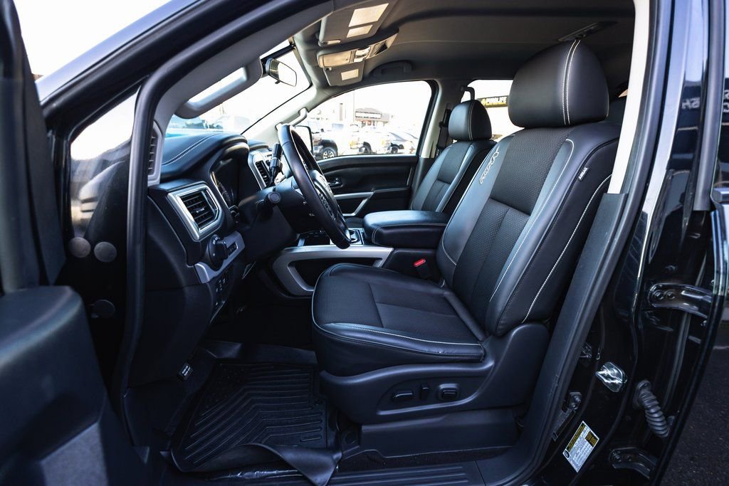 Used 2018 Nissan Titan PRO-4X image 26