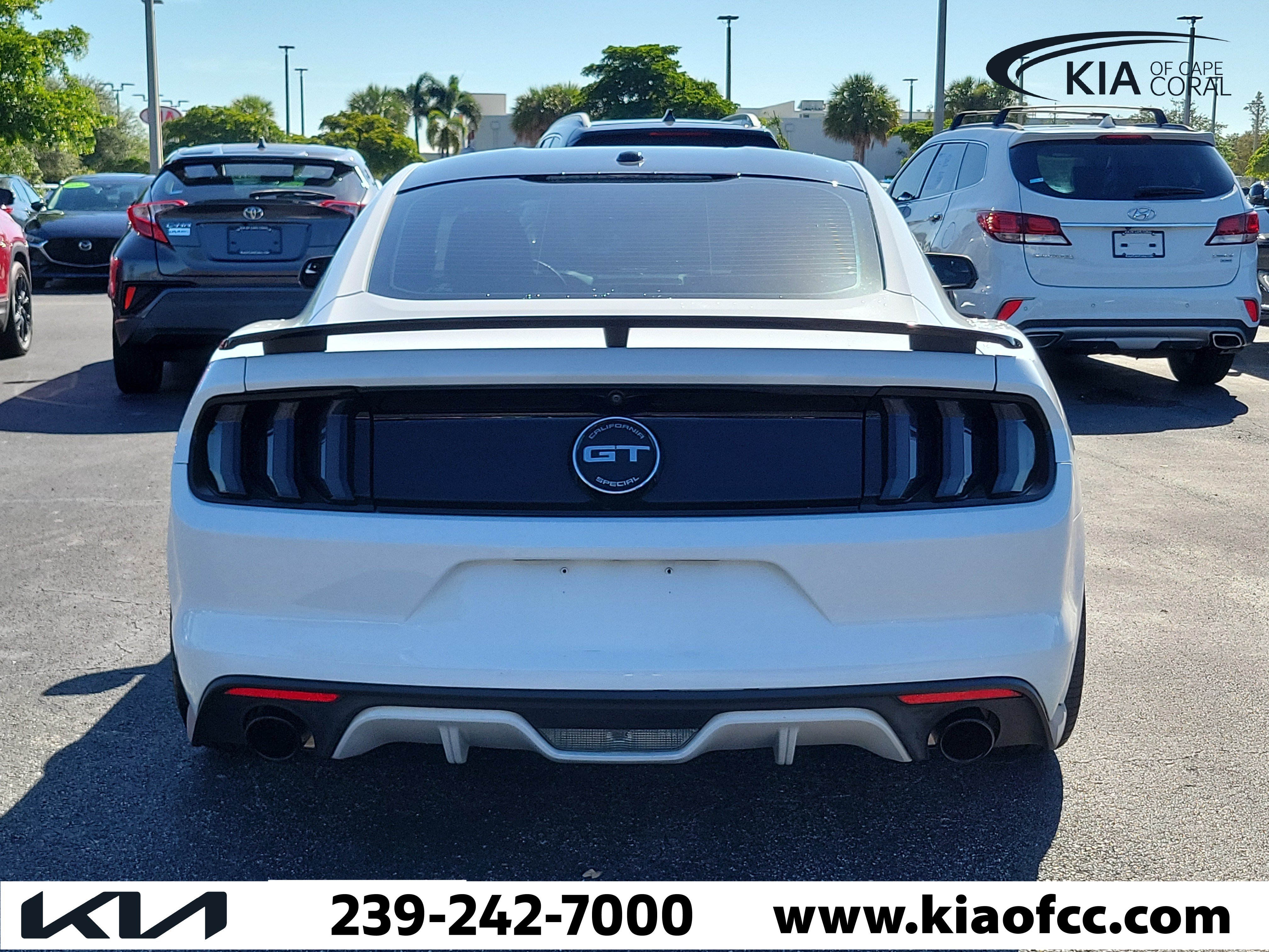 Used 2017 Ford Mustang GT Premium RWD image 4