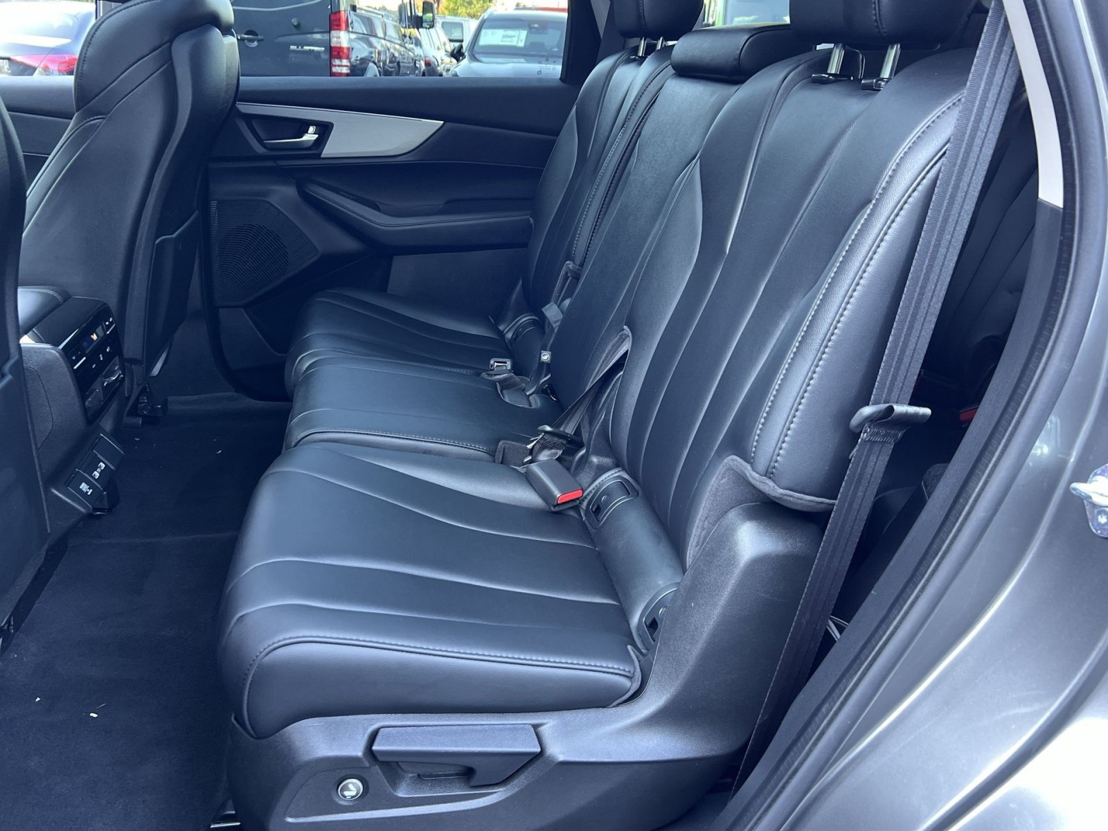 Used 2023 Acura MDX SH-AWD image 30