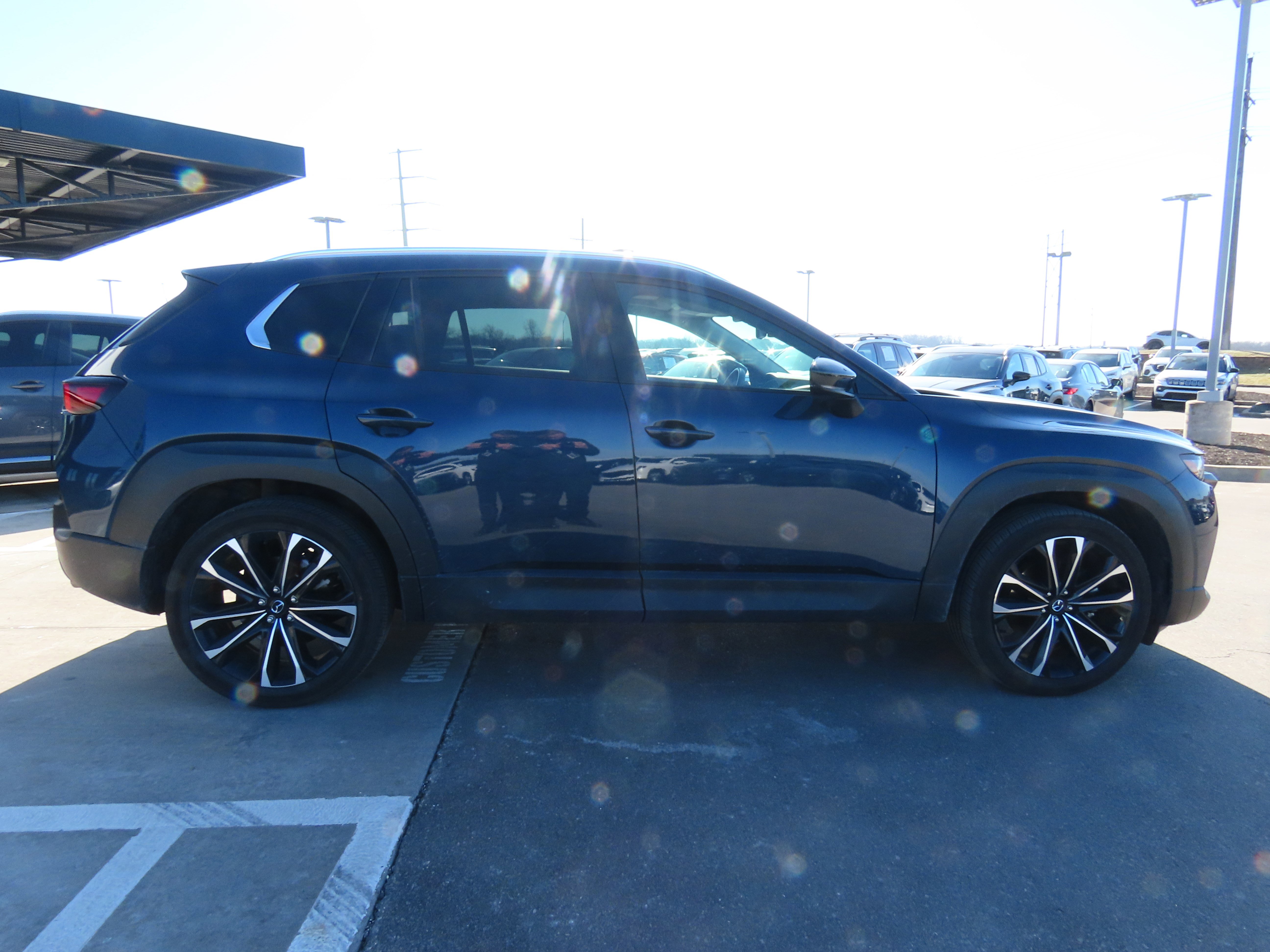 Used 2025 MAZDA CX-50 AWD 2.5 S w/ Premium Plus Pkg image 9