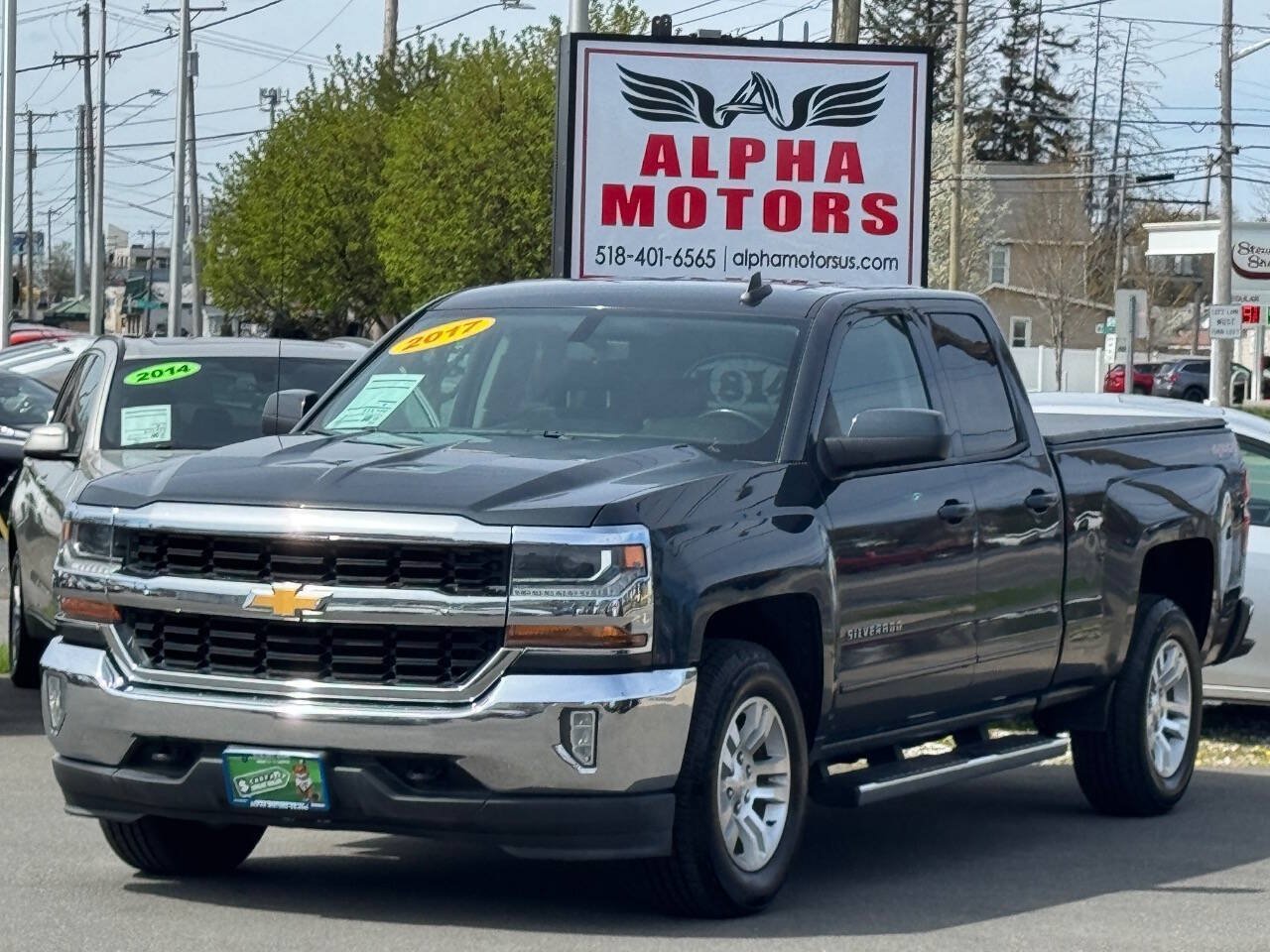 Used 2017 Chevrolet Silverado 1500 LT w/ All Star Edition AWD/4WD image 3