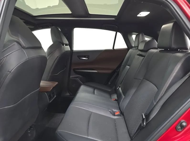 Used 2021 Toyota Venza Limited w/ Advanced Technology Package AWD/4WD image 6