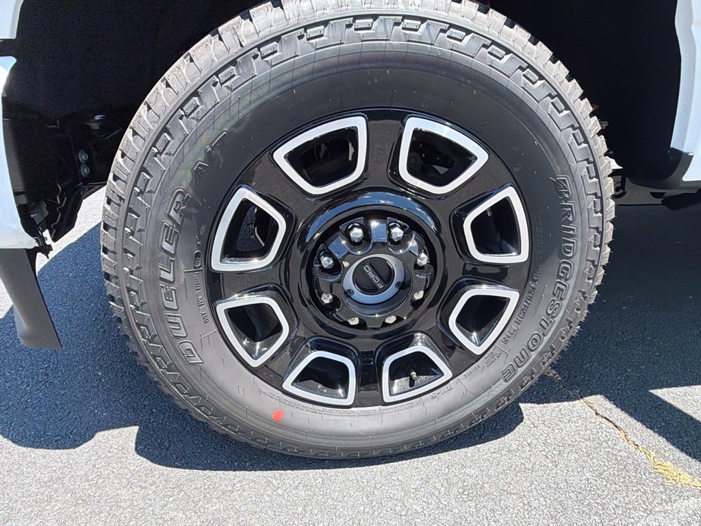 New 2026 Ford F350 4x4 Crew Cab Super Duty image 24