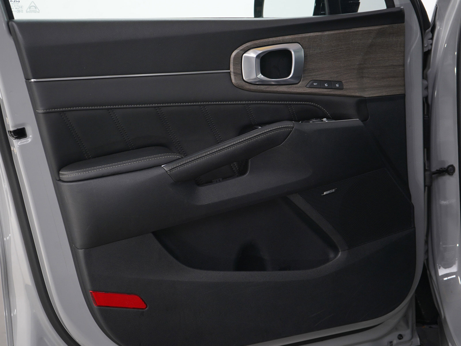 Used 2023 Kia Sorento SX Prestige image 21