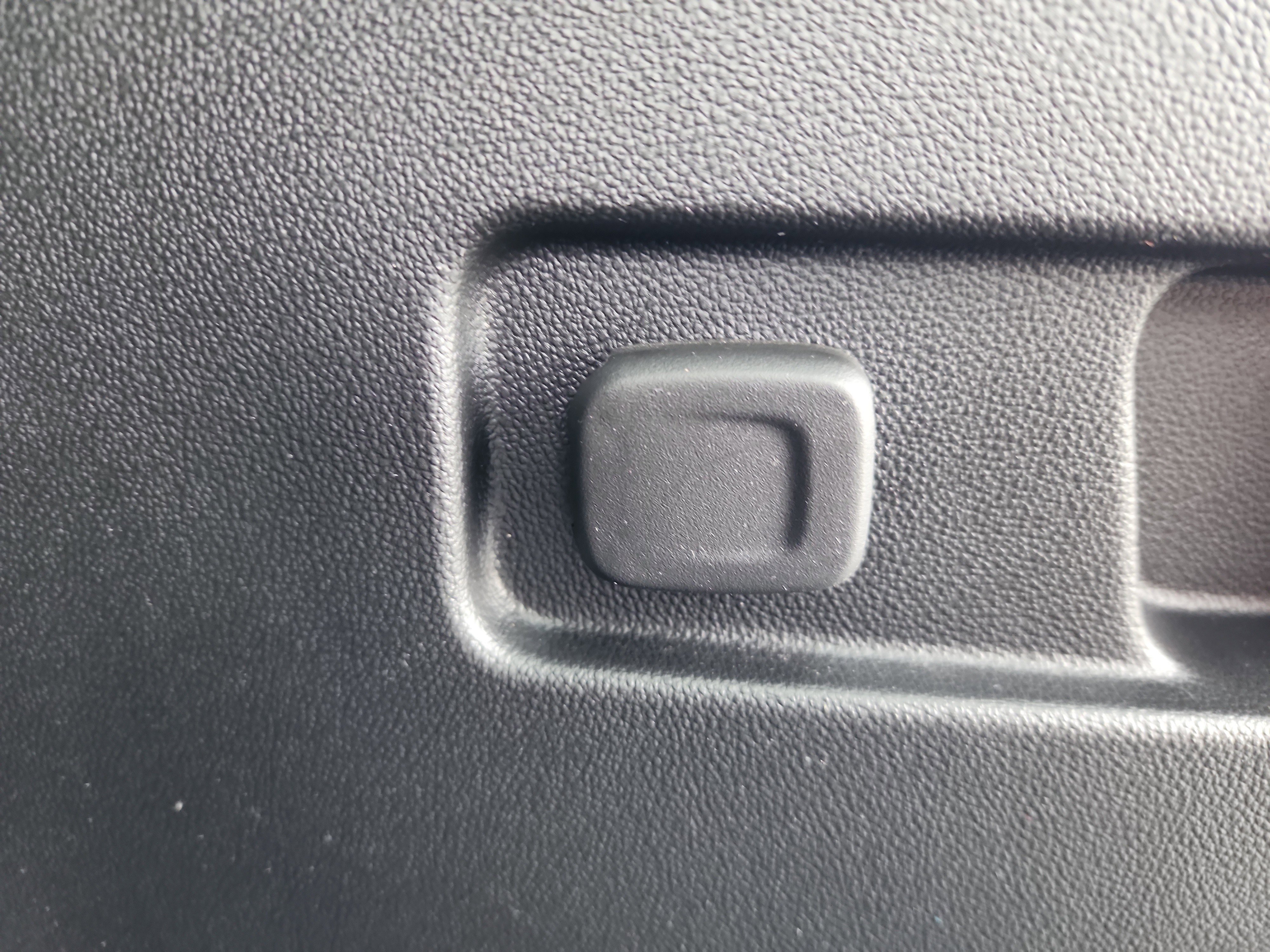 Certified 2022 GMC Acadia SLT w/ Elevation Edition image 32