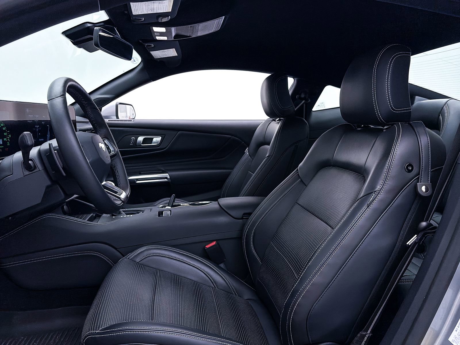 Used 2024 Ford Mustang GT Premium image 17