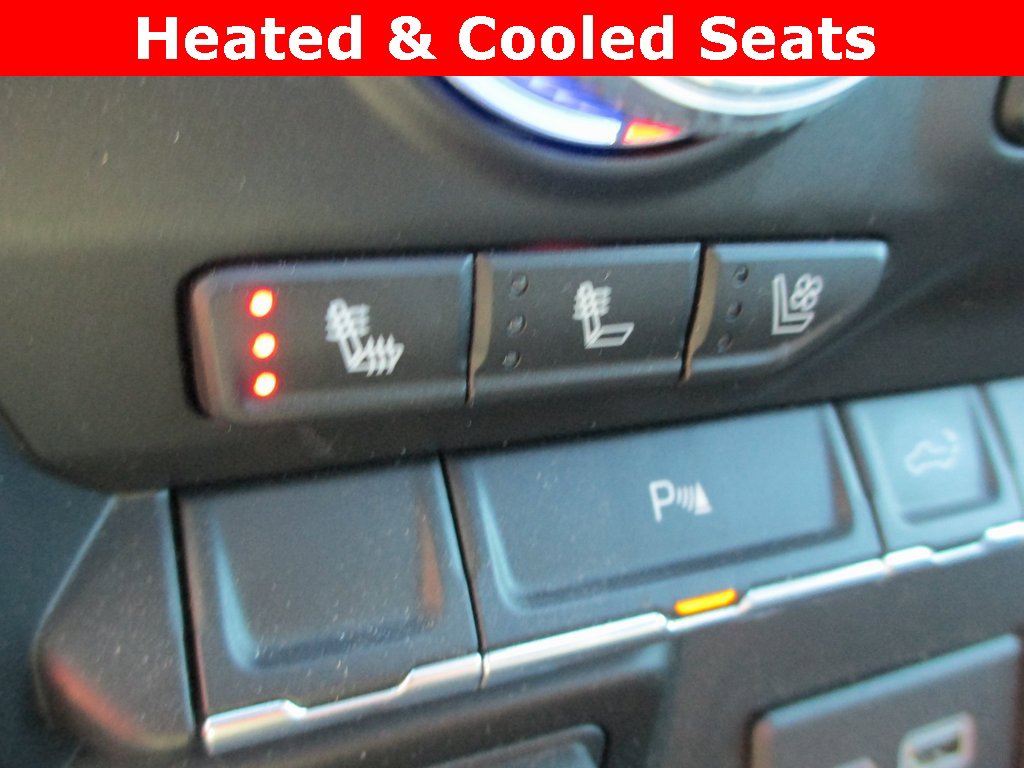 Used 2022 GMC Sierra 2500 AT4 w/ AT4 Preferred Package image 18