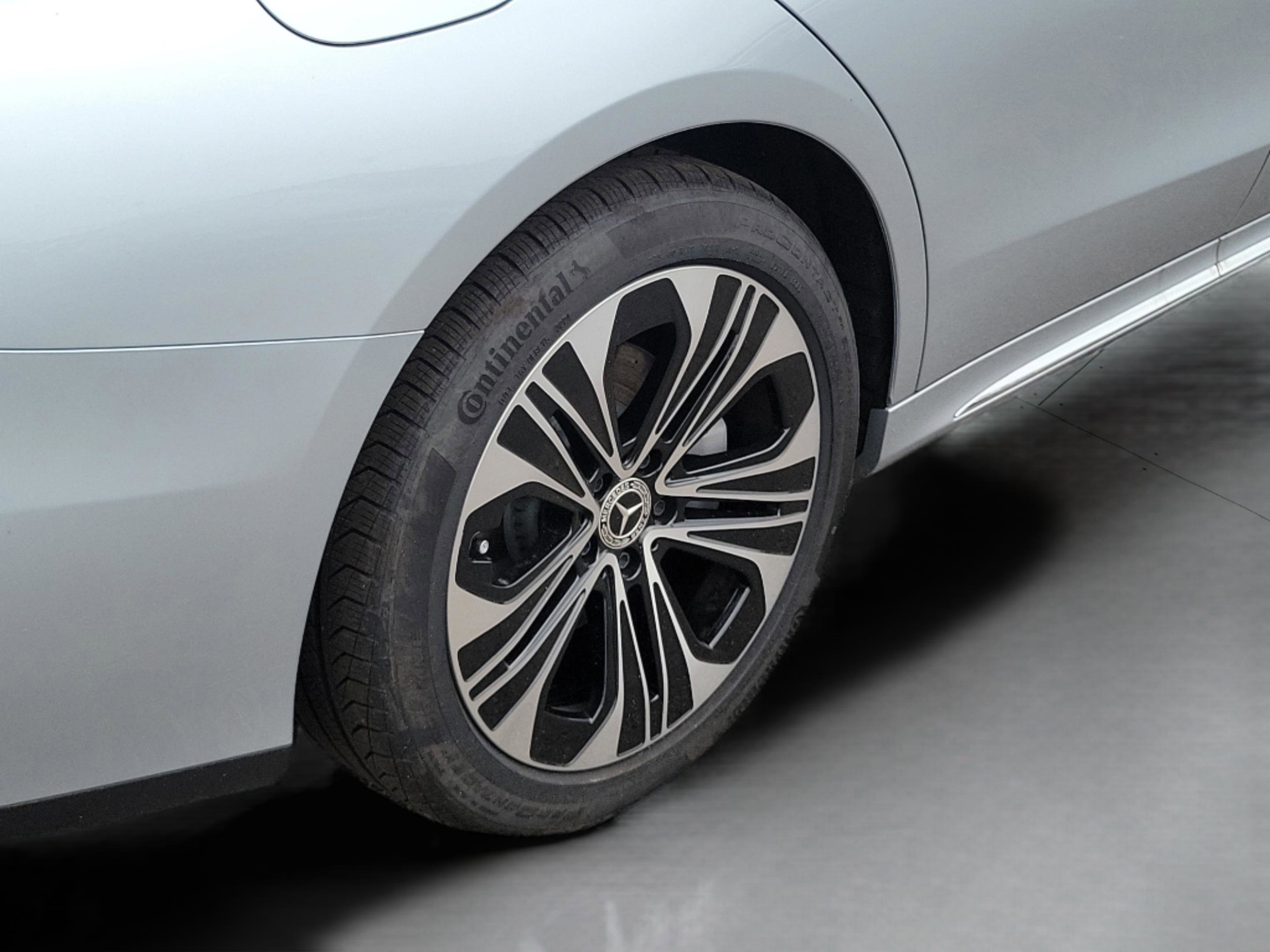 Certified 2025 Mercedes-Benz E 350 4MATIC Sedan image 31