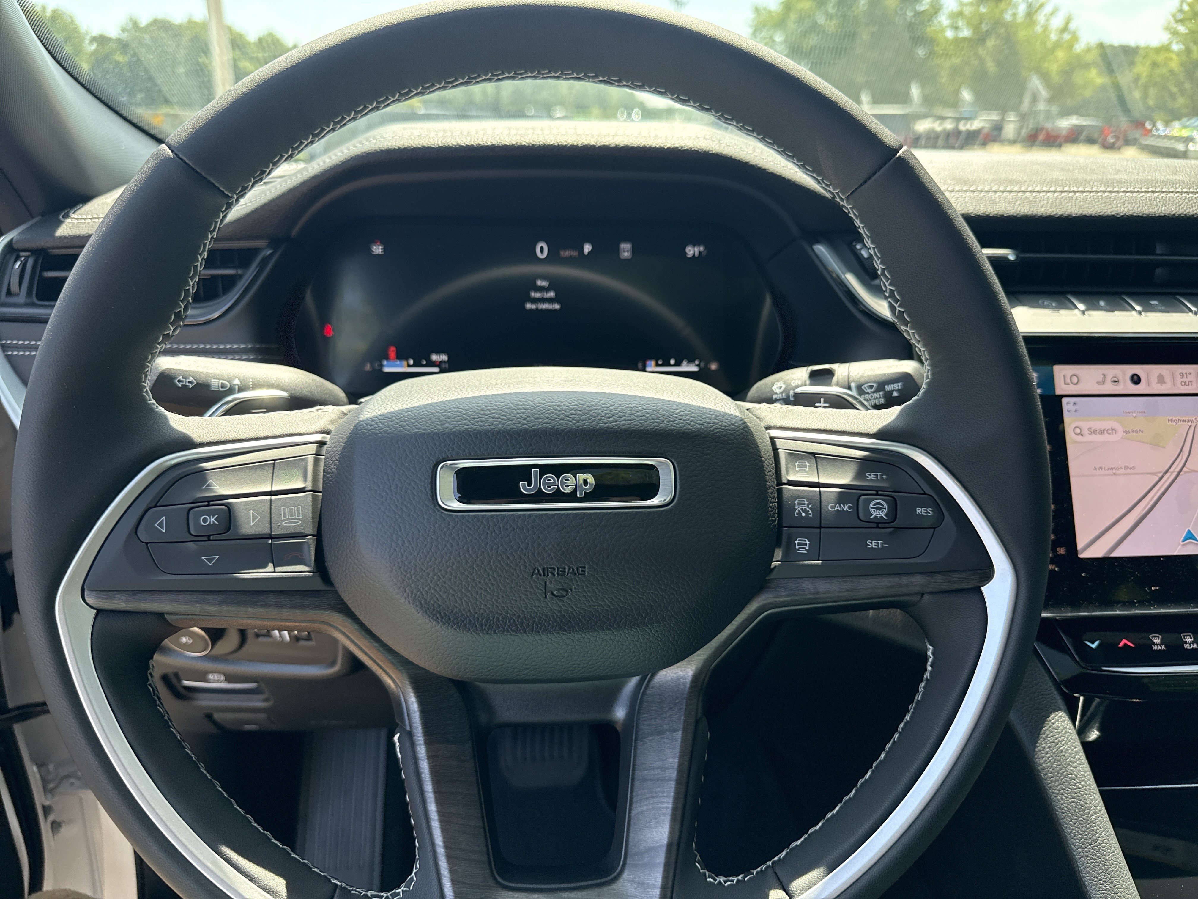 New 2026 Jeep Grand Cherokee Limited w/ Limited Altitude Package AWD/4WD image 26
