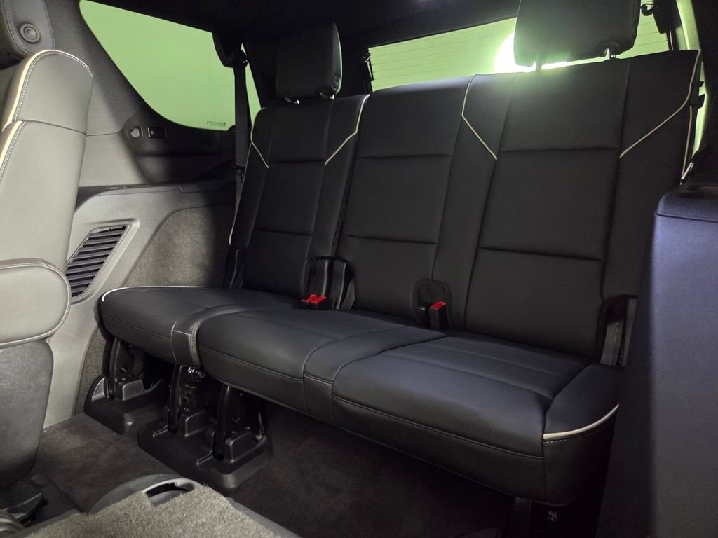 Used 2024 Cadillac Escalade Sport w/ LPO, ONYX Package AWD/4WD image 26