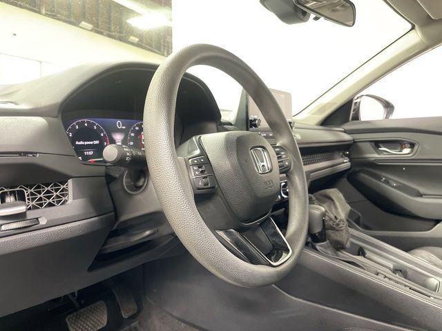 Used 2025 Honda Accord SE image 14