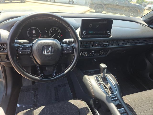 Used 2025 Honda HR-V Sport image 17