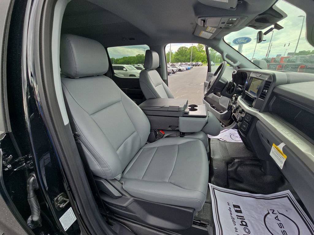Used 2025 Ford F350 XL image 24