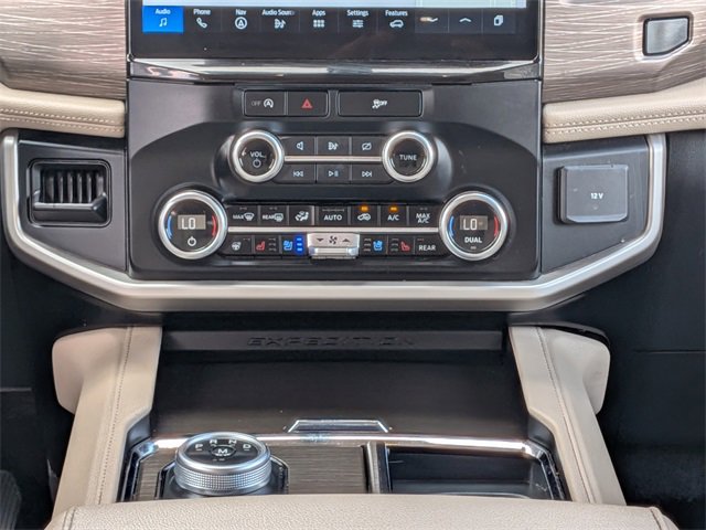 Used 2024 Ford Expedition Limited image 29
