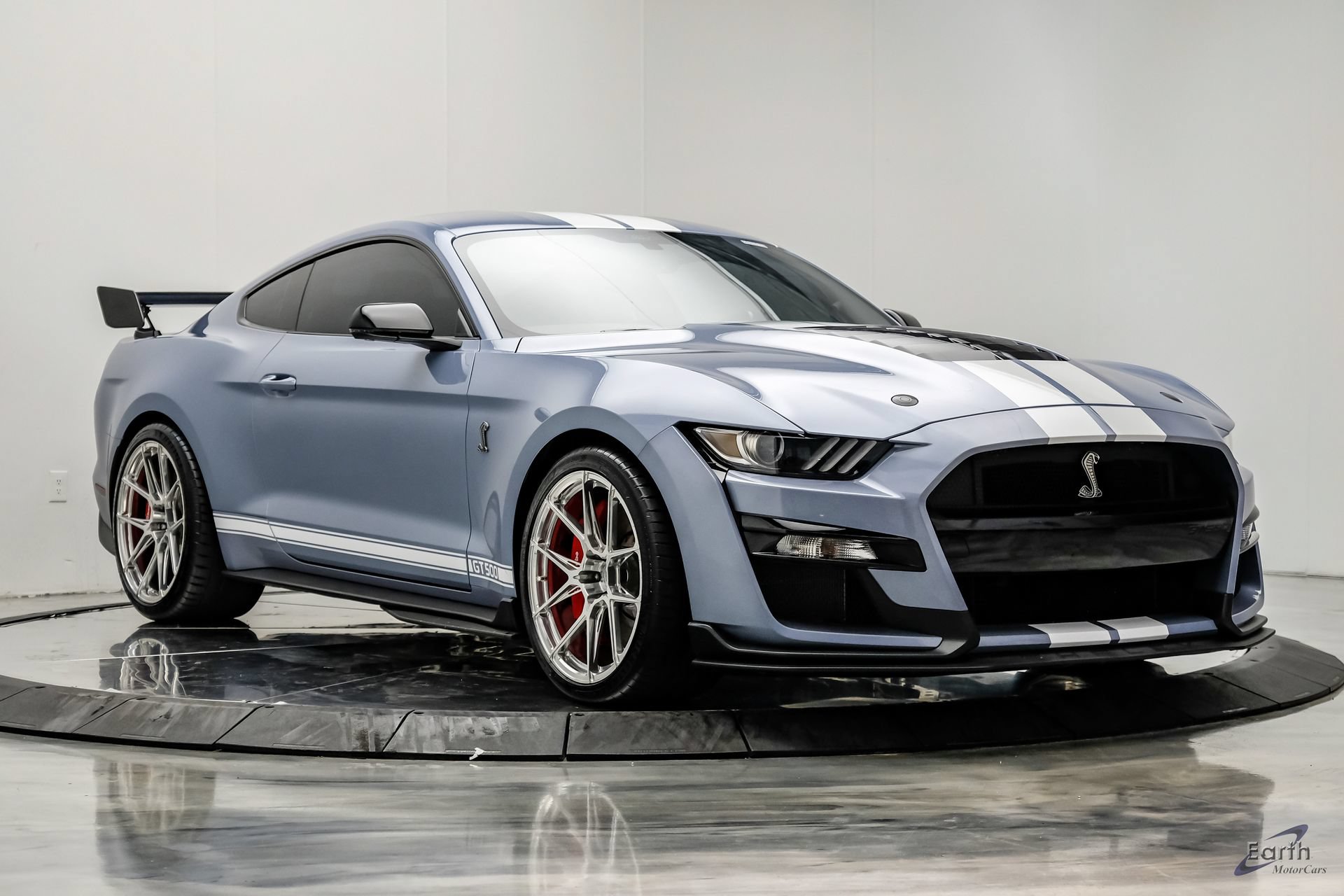 Used 2022 Ford Mustang Shelby GT500 w/ Technology Package RWD image 29