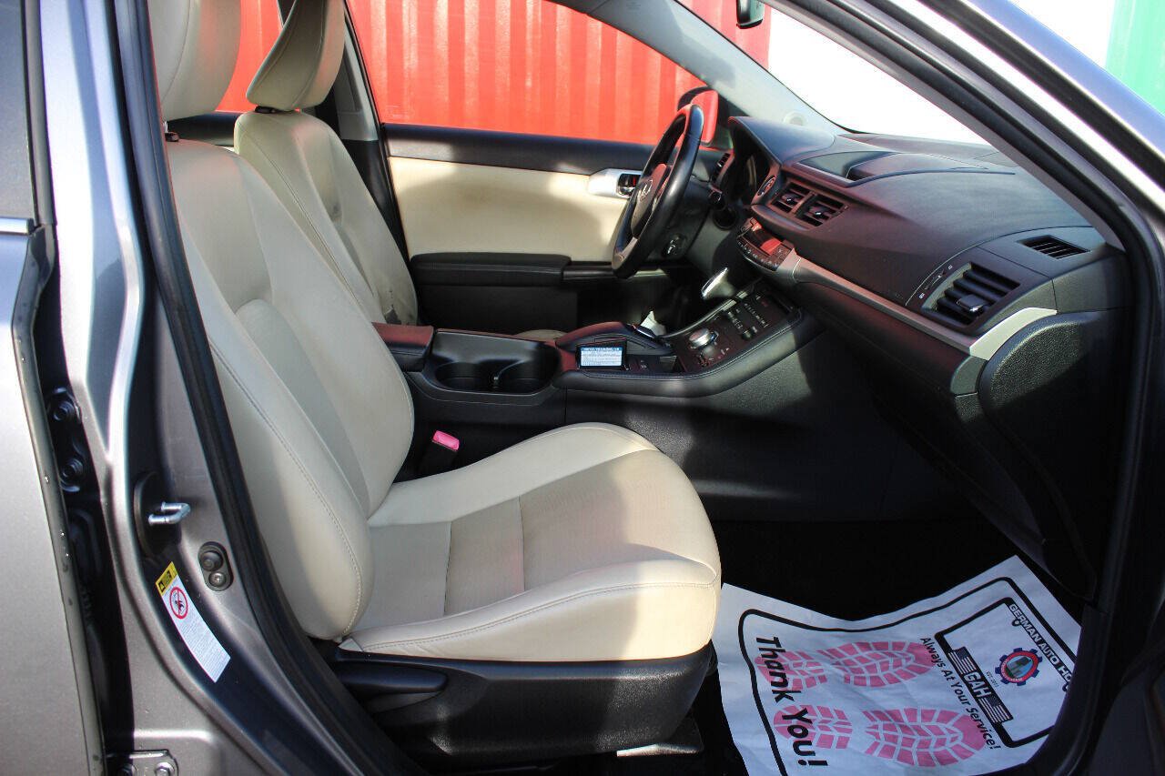Used 2012 Lexus CT 200h Premium w/ Premium Audio Pkg FWD image 24